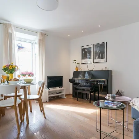 Lassy By Irundo Rovigno